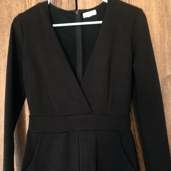 Urban Outfitters Silence + Noise Black V Neck Long Sleeve Shorts Romper Small - Picture 4 of 7